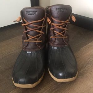 Sperry rain boots